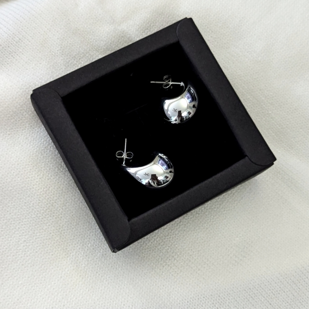 Lightweight, chunky, teardrop, titanium steel, hypoallergenic earrings.